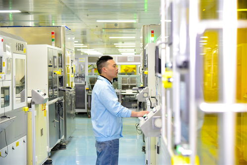 江西龍南 新春企業(yè)開工生產忙