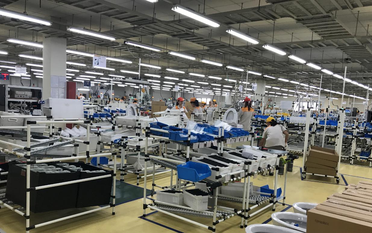 驪住lixil伊奈衛(wèi)浴現代化生產車間